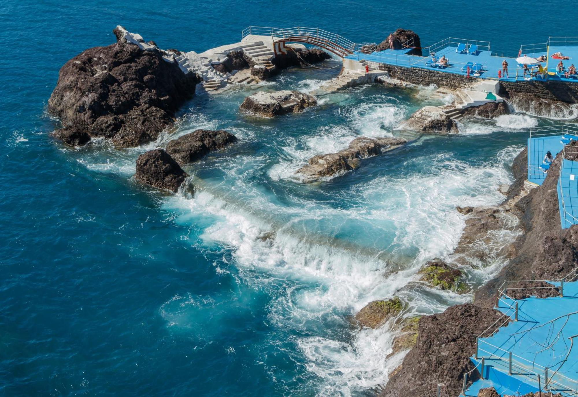 Oceanside Terrace Apartment By Holiday Rental Madeira ฟุงชาล ภายนอก รูปภาพ