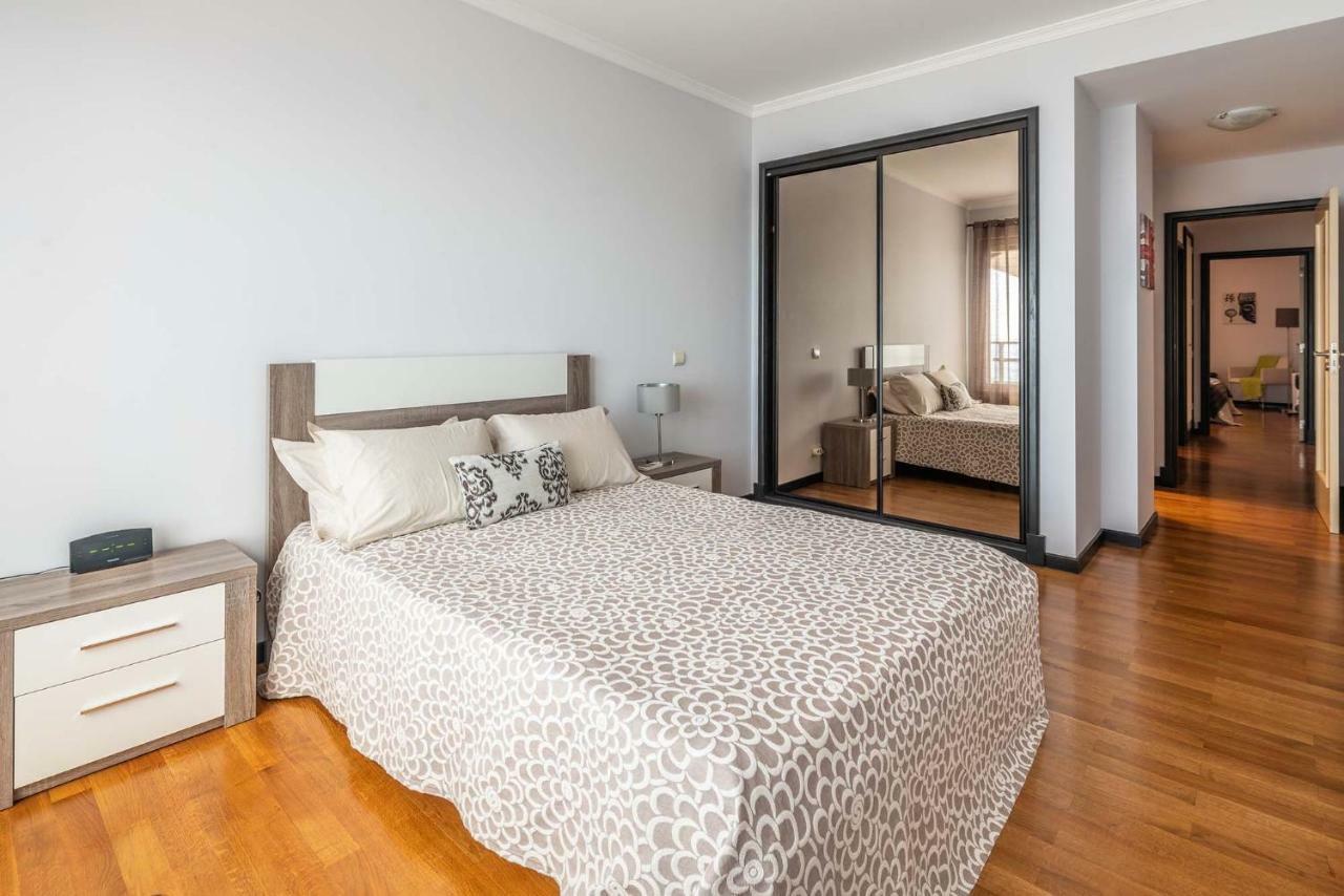 Oceanside Terrace Apartment By Holiday Rental Madeira ฟุงชาล ภายนอก รูปภาพ