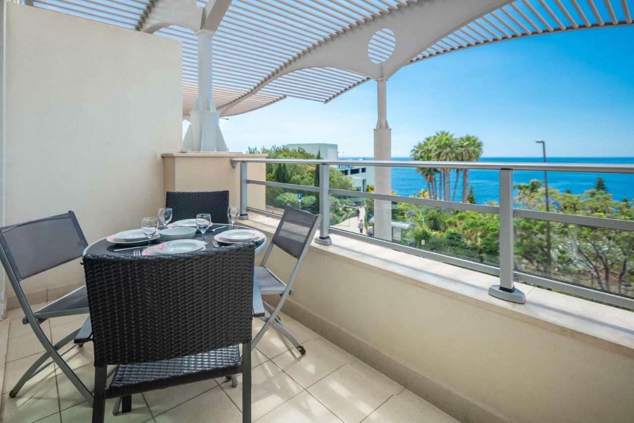 Oceanside Terrace Apartment By Holiday Rental Madeira ฟุงชาล ภายนอก รูปภาพ